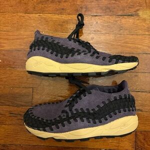 Women’s Nike footscape Woven Suede Sneakers size 8.5